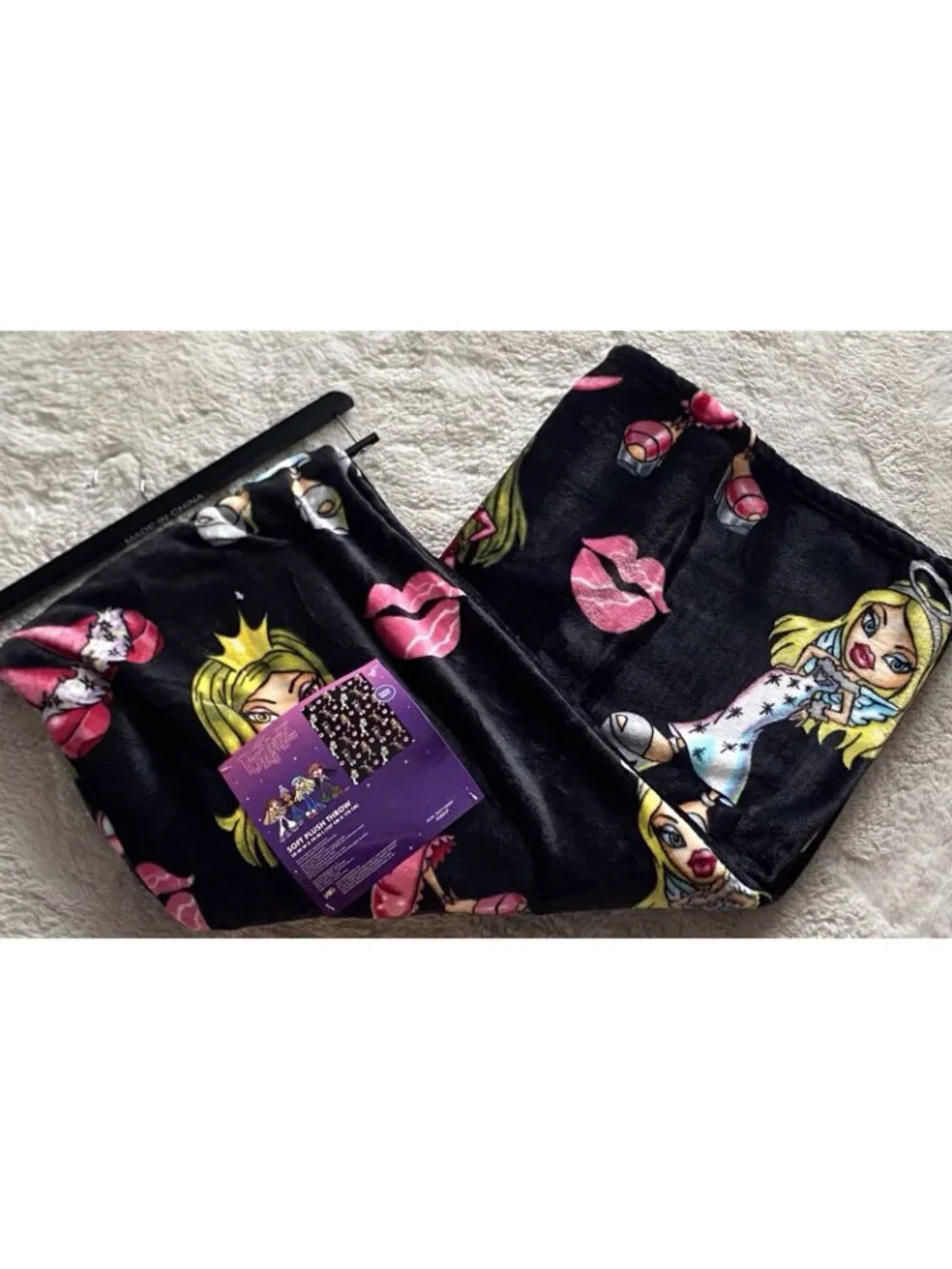 BRATZ Dolls Plush Halloween Throw Blanket 50x70 Black Jade Cloe Sasha Yasmin NEW